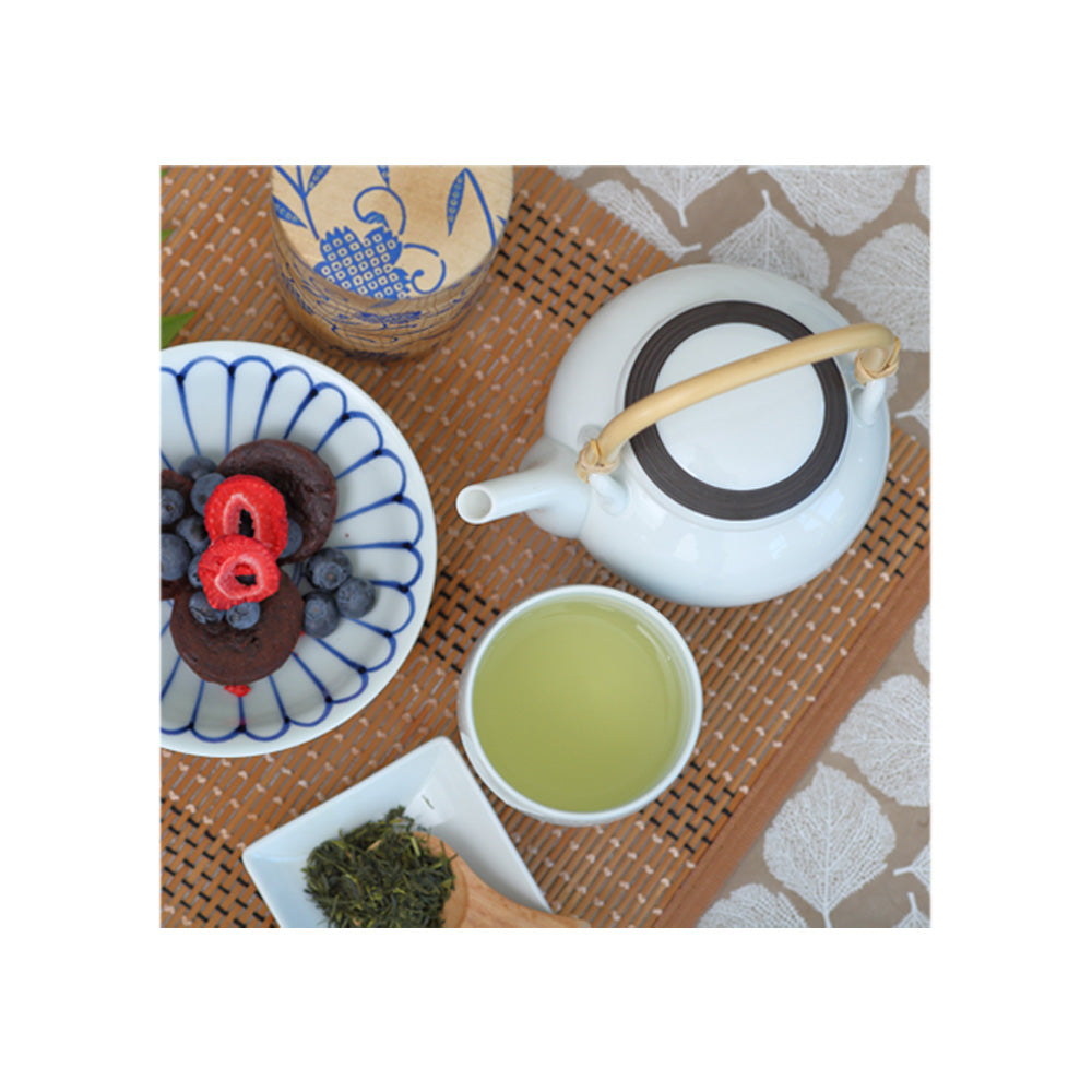 Hakusan Porcelain Suminowa Tea Pot with Strainer
