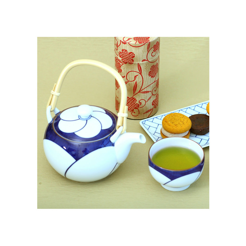 Hakusan Porcelain Nejiri Ume Tea Pot with Strainer
